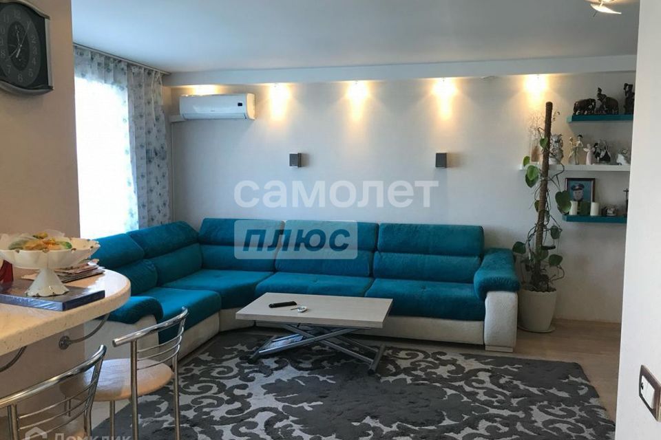 Продаётся 3-комнатная квартира, 100.9 м²