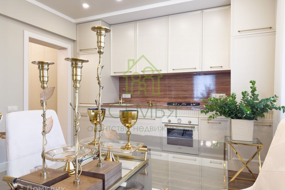 Продаётся 1-комнатная квартира, 56.2 м²