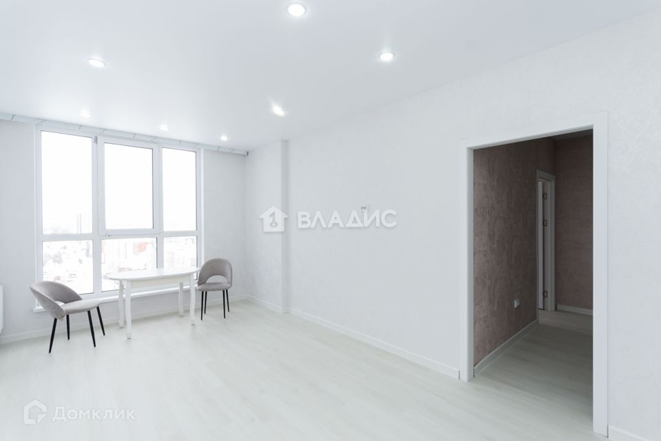 Продаётся 1-комнатная квартира, 43 м²