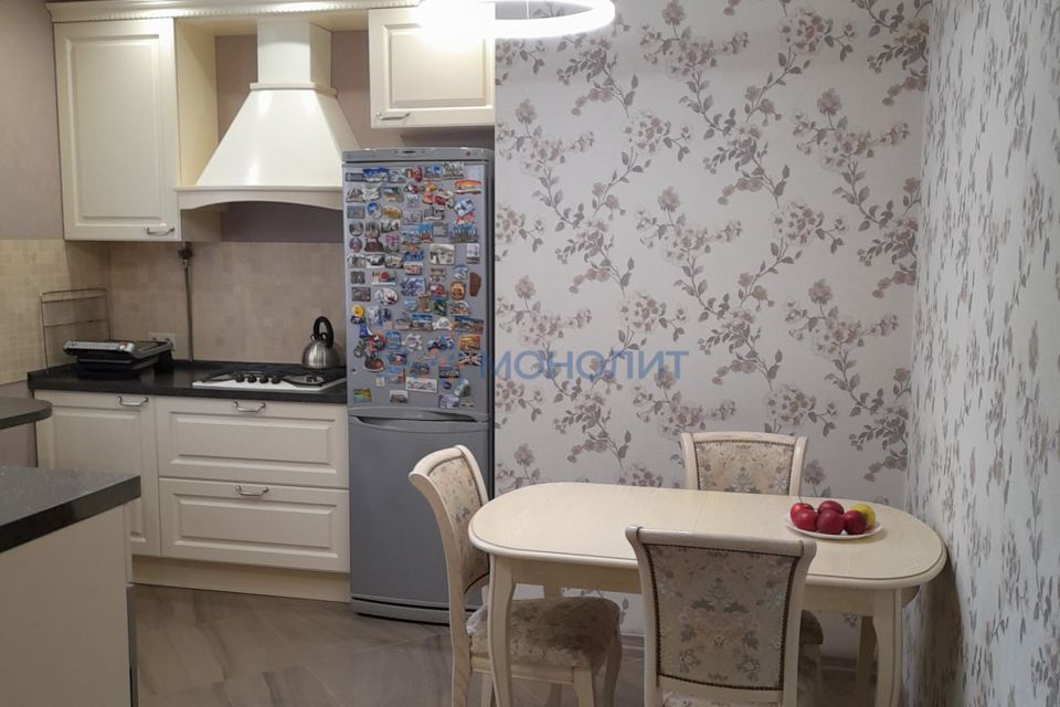 Продаётся 3-комнатная квартира, 104.8 м²