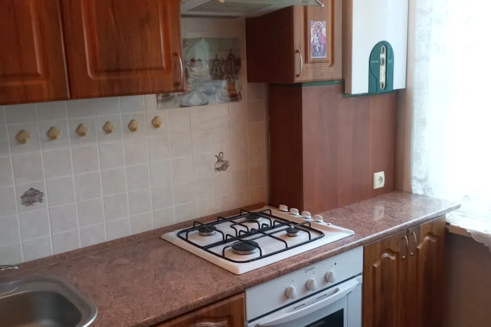 Продаётся 3-комнатная квартира, 62.4 м²