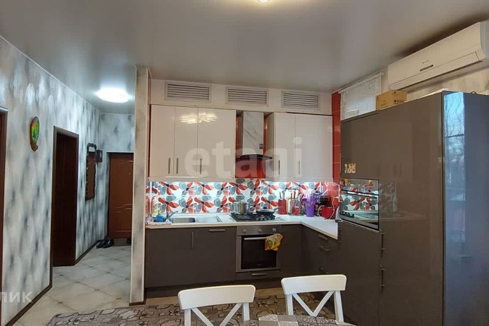Продаётся 3-комнатная квартира, 64 м²