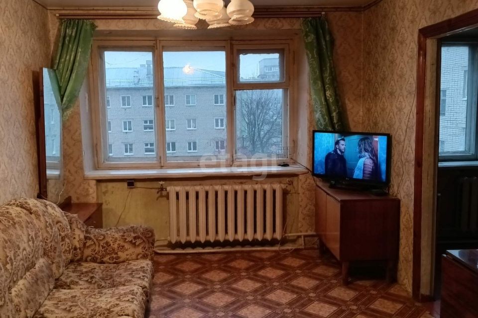 Продаётся 4-комнатная квартира, 60 м²