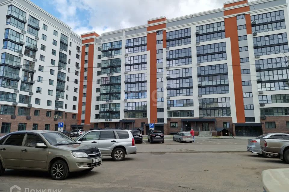 Продаётся 3-комнатная квартира, 102.7 м²