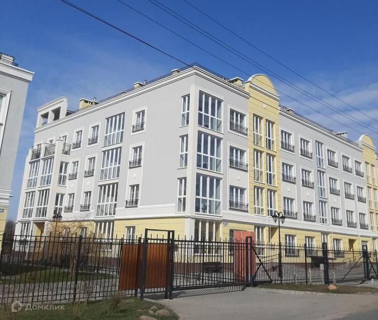 Продаётся 1-комнатная квартира, 54.6 м²