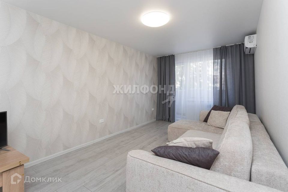 Продаётся 3-комнатная квартира, 61.8 м²