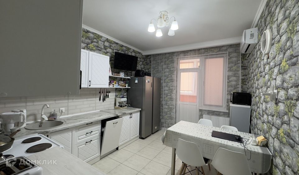Продаётся 1-комнатная квартира, 51 м²