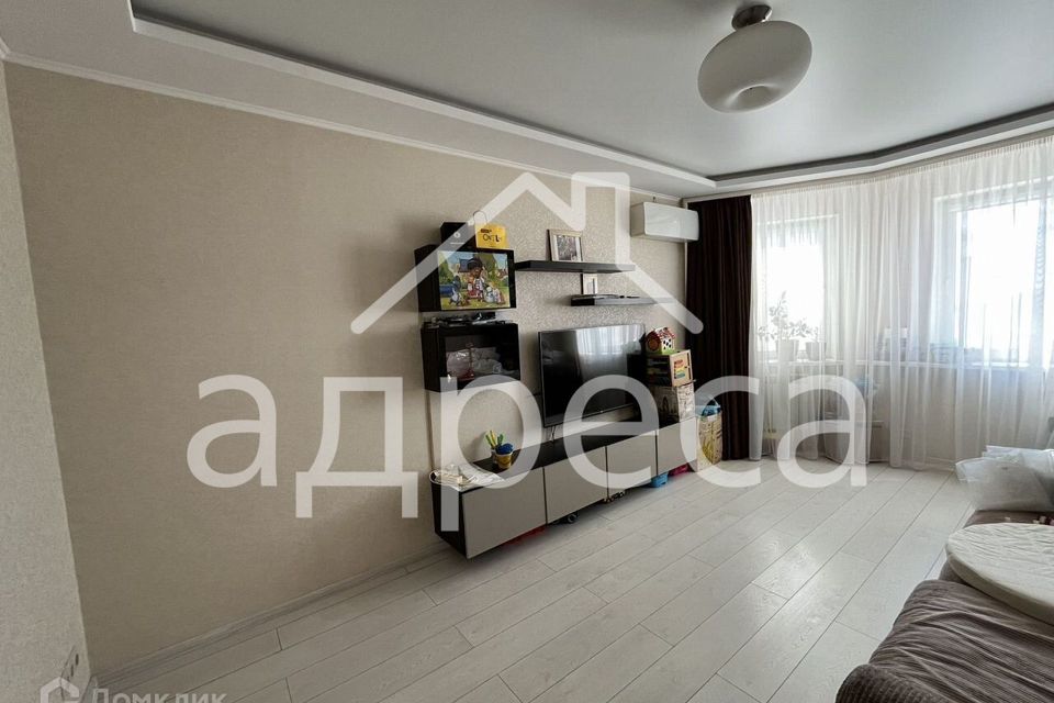 Продаётся 1-комнатная квартира, 44.8 м²