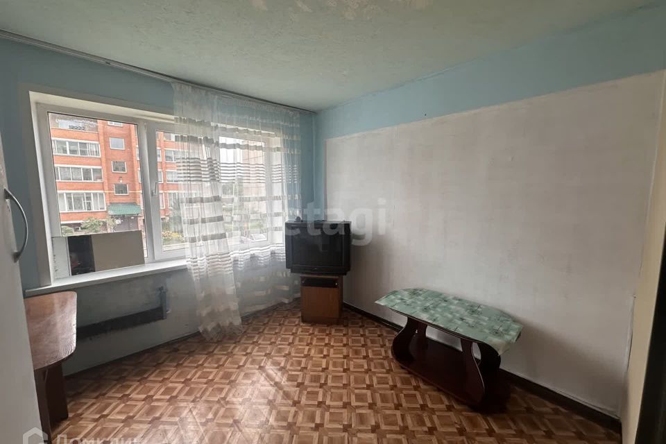 Продаётся комната в 4-комн. квартире, 13.7 м²