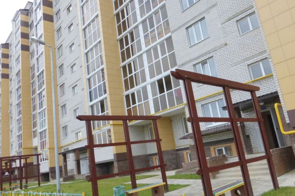 Продаётся 1-комнатная квартира, 37.4 м²