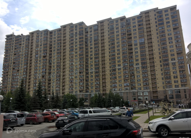 Продаётся 1-комнатная квартира, 56 м²