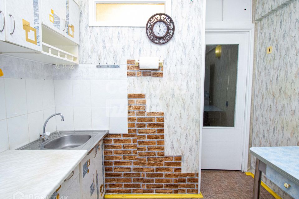 Продаётся 3-комнатная квартира, 58.3 м²