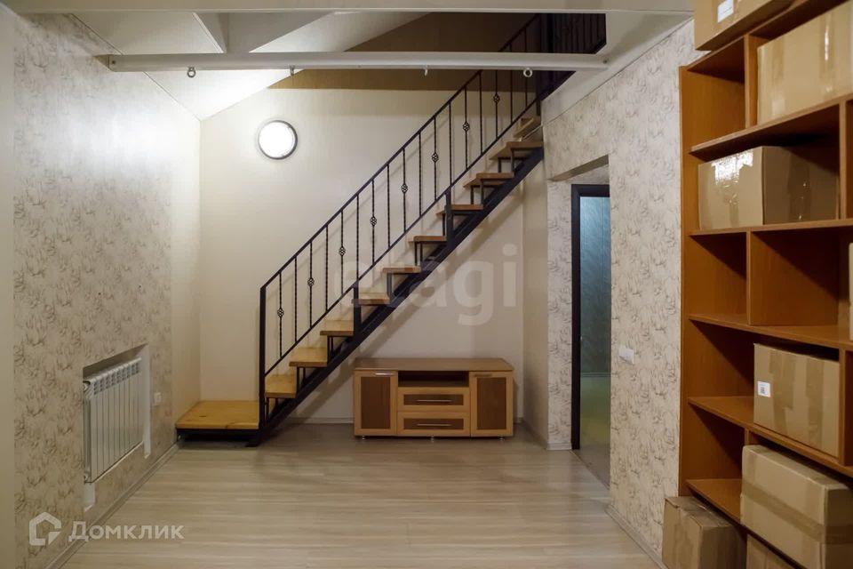 Продаётся 2-комнатная квартира, 75 м²