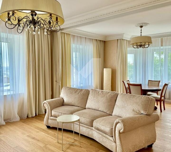 Сдаётся 3-комнатная квартира, 90 м²