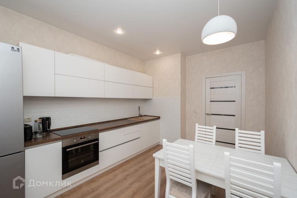 Продаётся 2-комнатная квартира, 80.2 м²