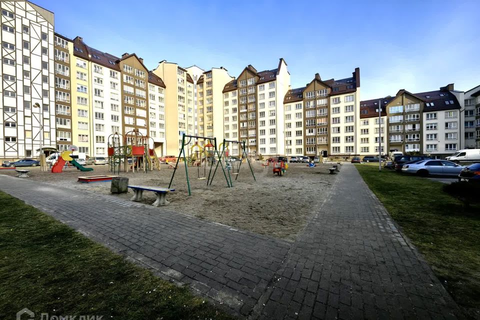 Продаётся 3-комнатная квартира, 95.7 м²