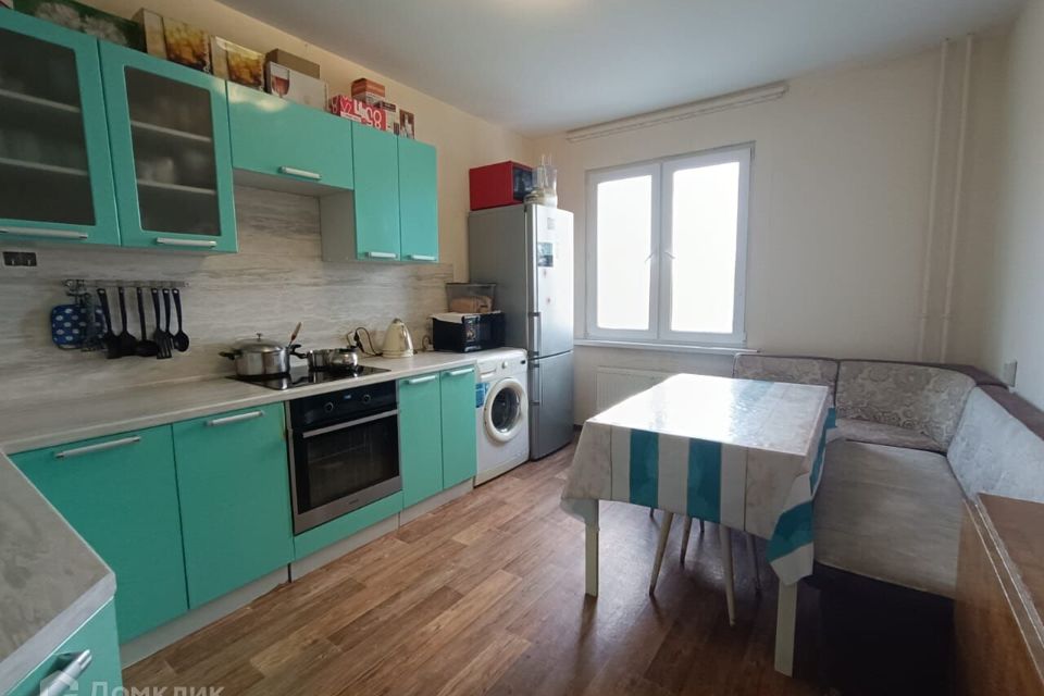 Сдаётся 3-комнатная квартира, 77 м²