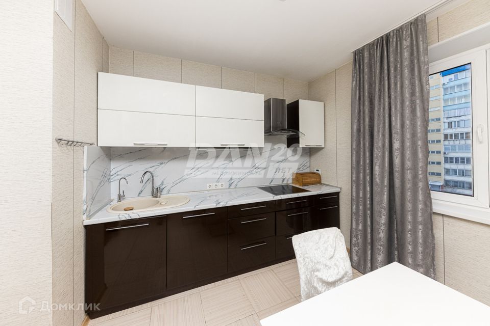 Продаётся 3-комнатная квартира, 104.4 м²