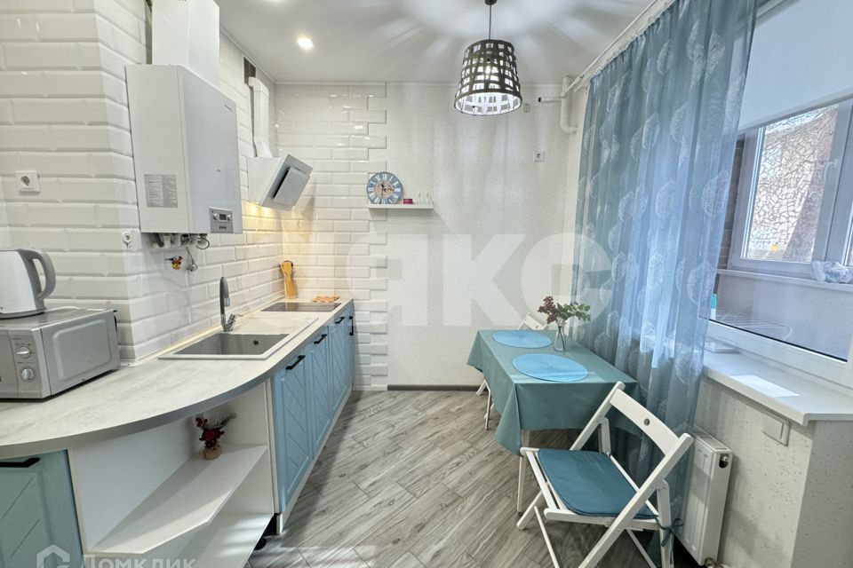 Продаётся 1-комнатная квартира, 37 м²