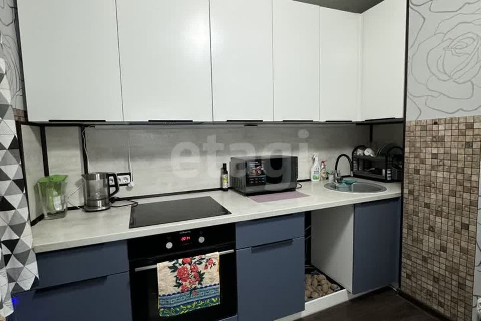 Продаётся 2-комнатная квартира, 59.6 м²