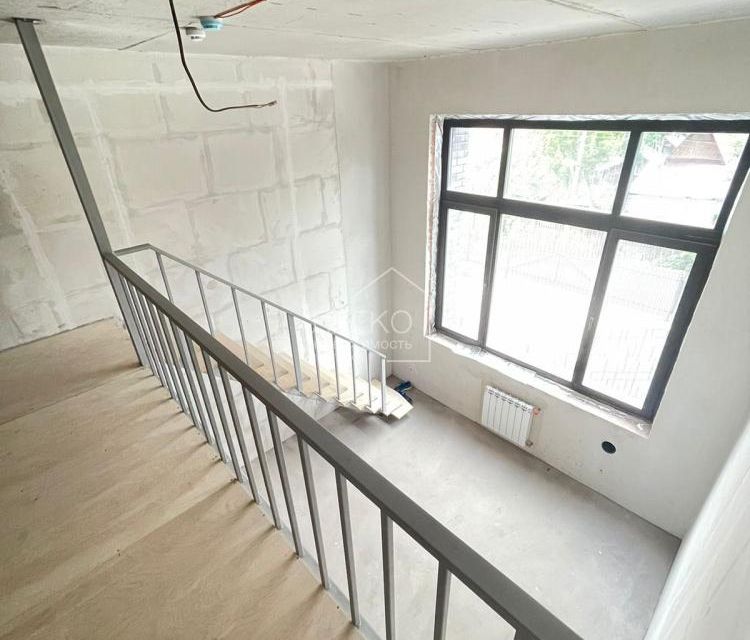 Продаётся 2-комнатная квартира, 64 м²