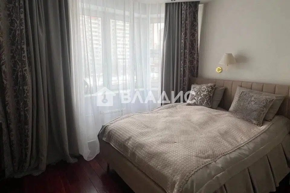 Продаётся 2-комнатная квартира, 65.8 м²