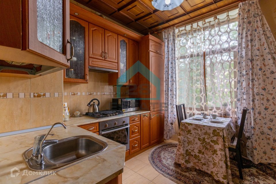 Продаётся 3-комнатная квартира, 72.3 м²