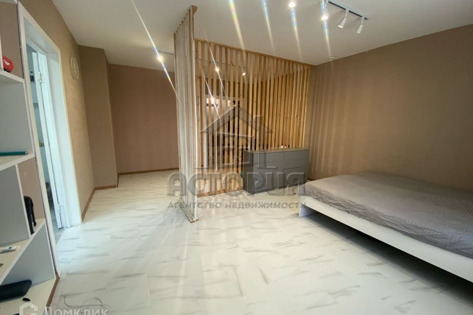 Продаётся 1-комнатная квартира, 46.6 м²