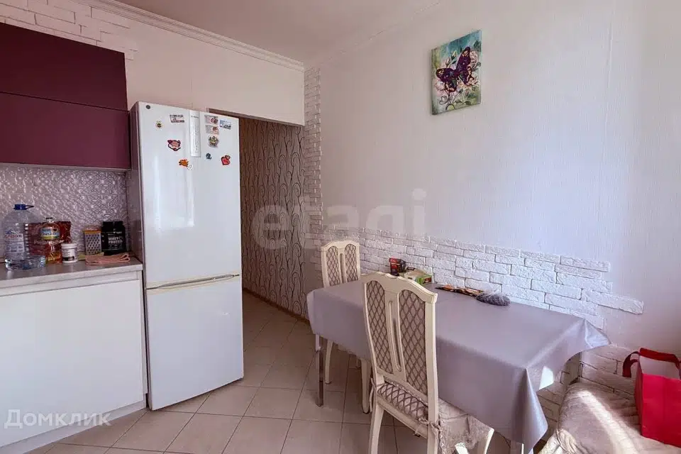 Продаётся 1-комнатная квартира, 38 м²