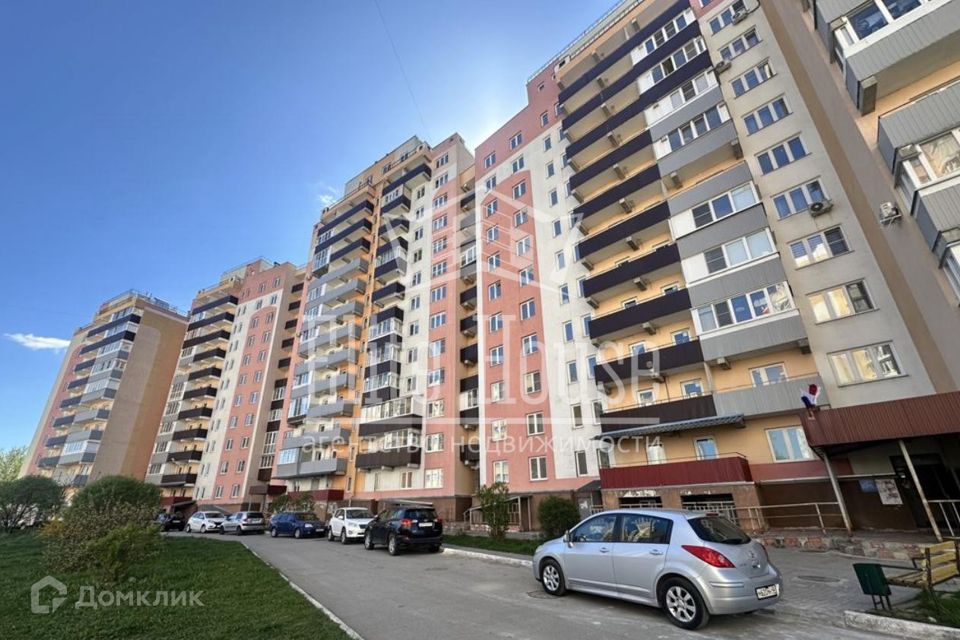 Продаётся 3-комнатная квартира, 82.2 м²