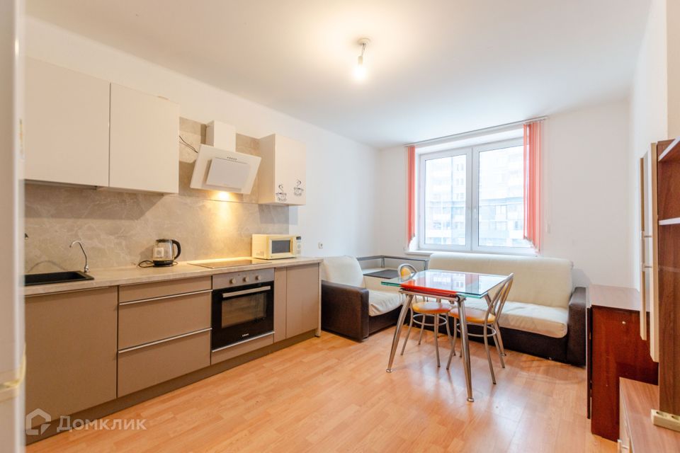 Продаётся 2-комнатная квартира, 70.4 м²