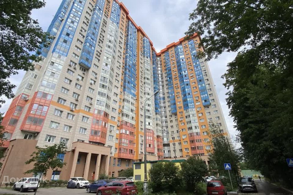 Продаётся 1-комнатная квартира, 42.4 м²