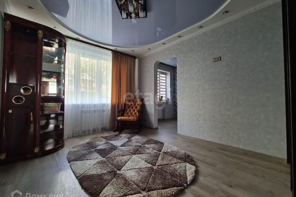 Продаётся 4-комнатная квартира, 90 м²
