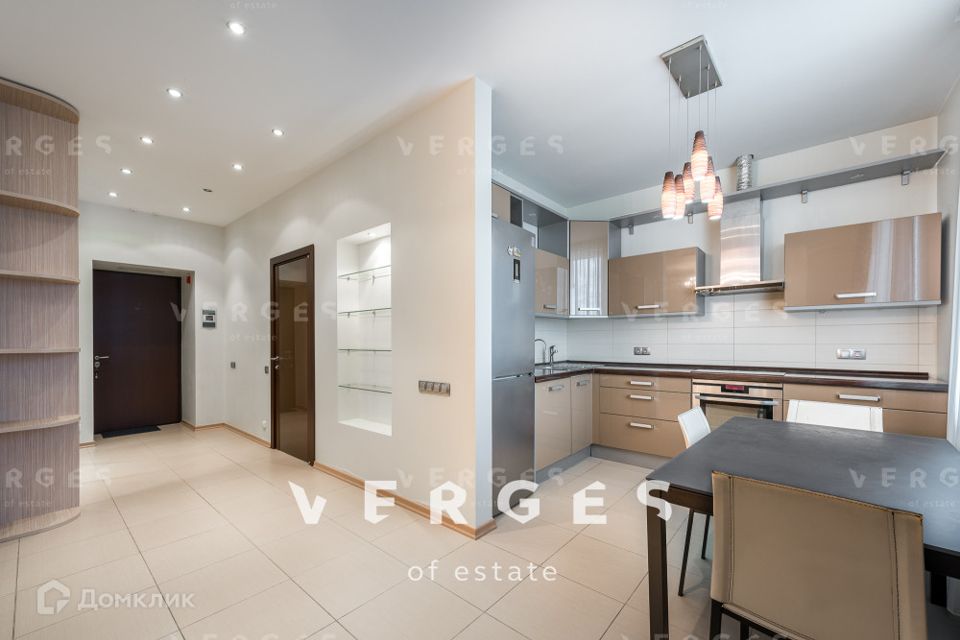 Сдаётся 2-комнатная квартира, 63 м²