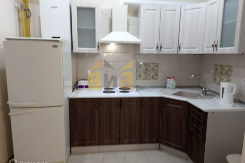 Сдаётся 1-комнатная квартира, 42 м²