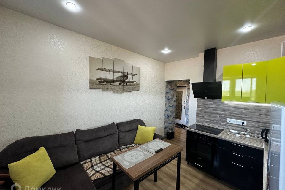 Продаётся 1-комнатная квартира, 43 м²