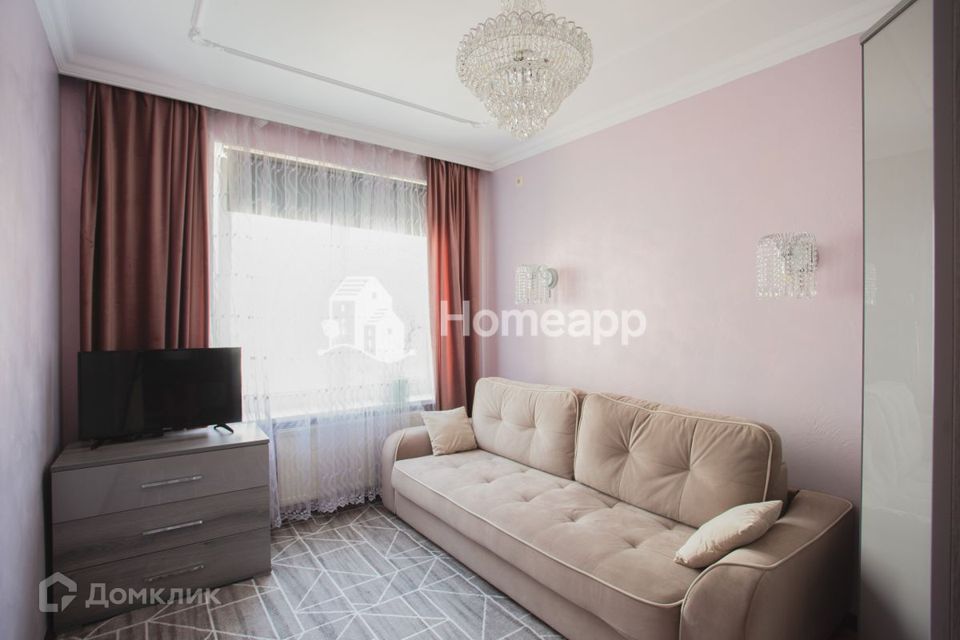 Продаётся 3-комнатная квартира, 74.8 м²