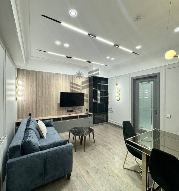 Сдаётся 3-комнатная квартира, 102 м²