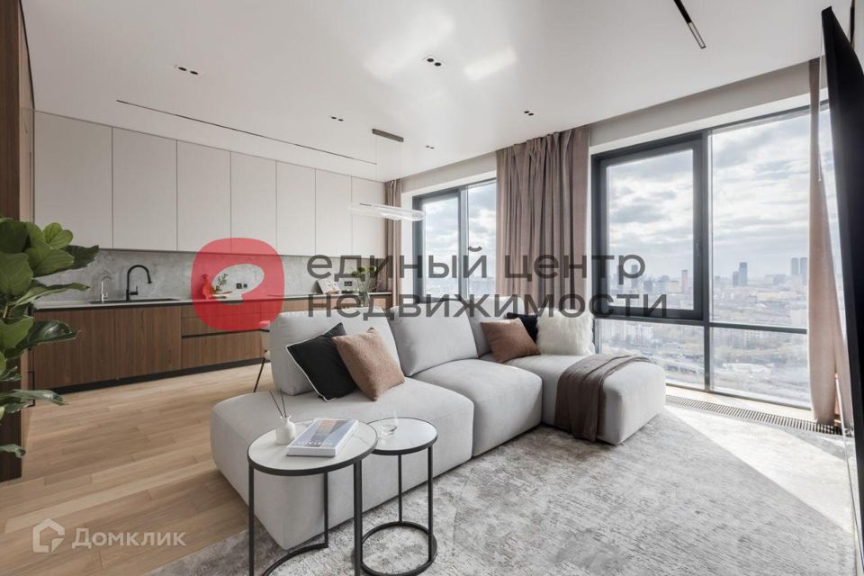 Продаётся 3-комнатная квартира, 93 м²