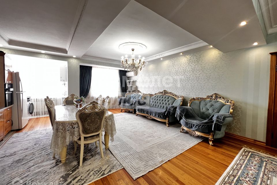 Продаётся 4-комнатная квартира, 115 м²