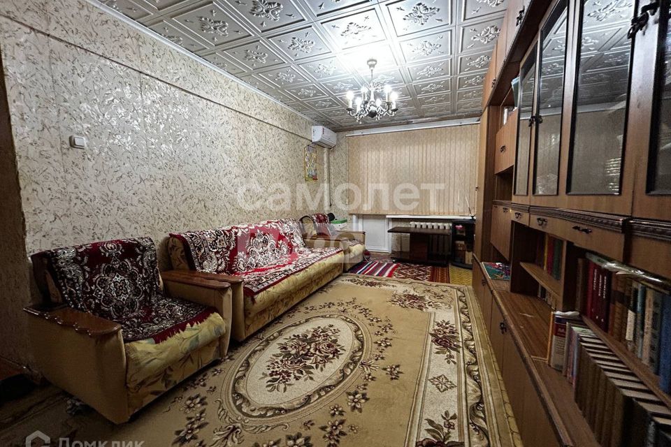 Продаётся 3-комнатная квартира, 60.4 м²