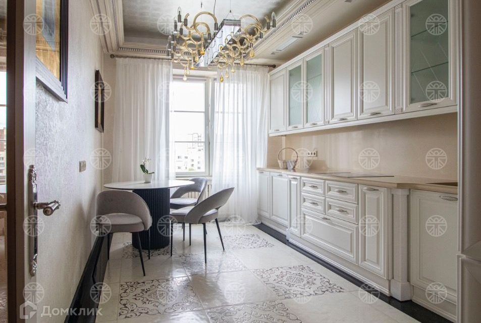 Продаётся 2-комнатная квартира, 73 м²