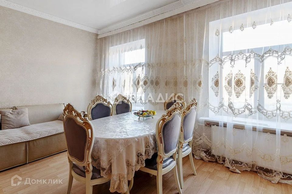 Продаётся 4-комнатная квартира, 112.8 м²