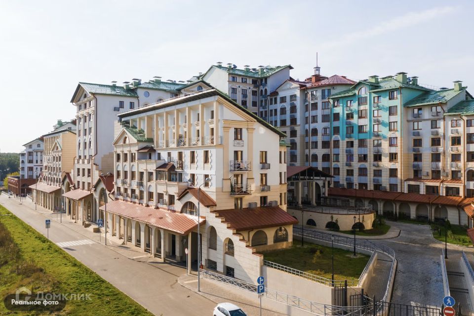 Продаётся 1-комнатная квартира, 42.3 м²