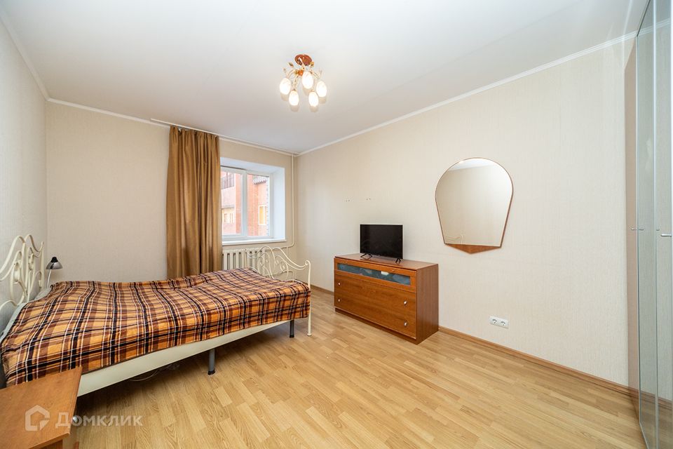 Продаётся 1-комнатная квартира, 42 м²