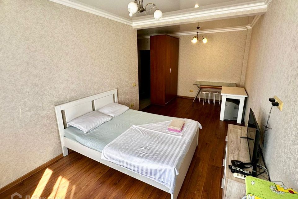 Продаётся 1-комнатная квартира, 38 м²