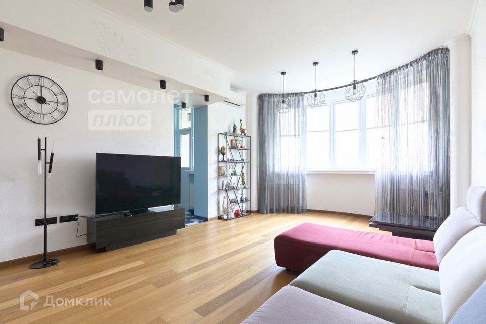Продаётся 2-комнатная квартира, 100.1 м²