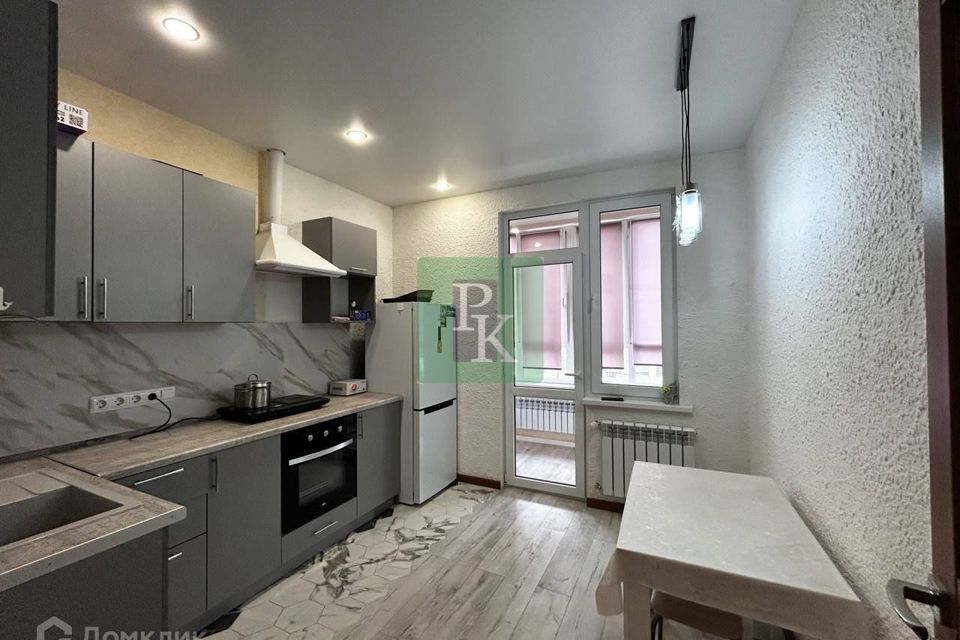 Продаётся 1-комнатная квартира, 35.9 м²