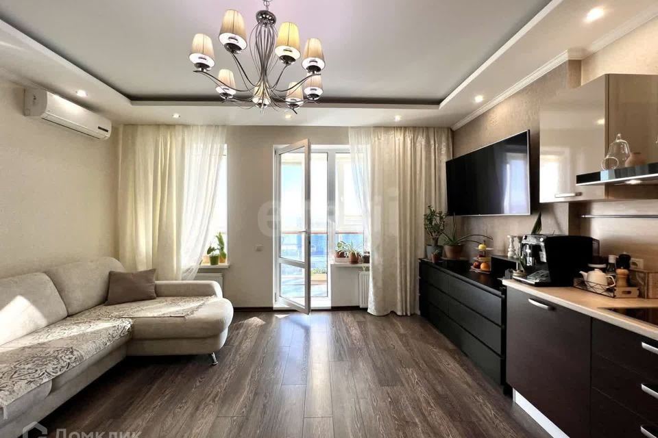 Продаётся 2-комнатная квартира, 69.5 м²