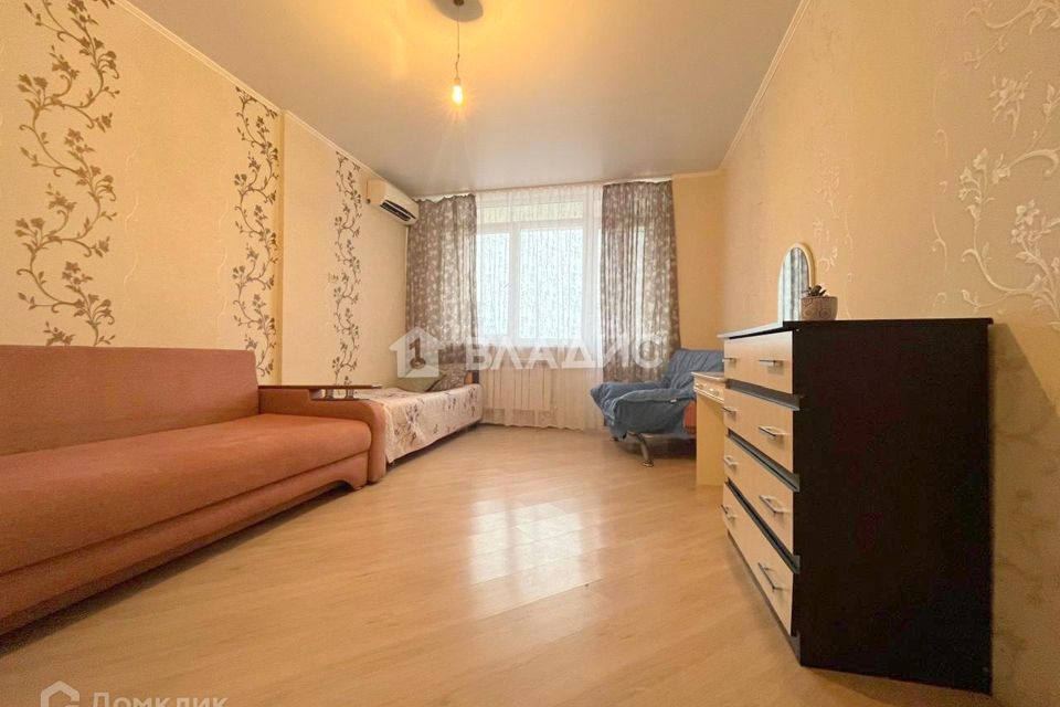 Продаётся 1-комнатная квартира, 54 м²